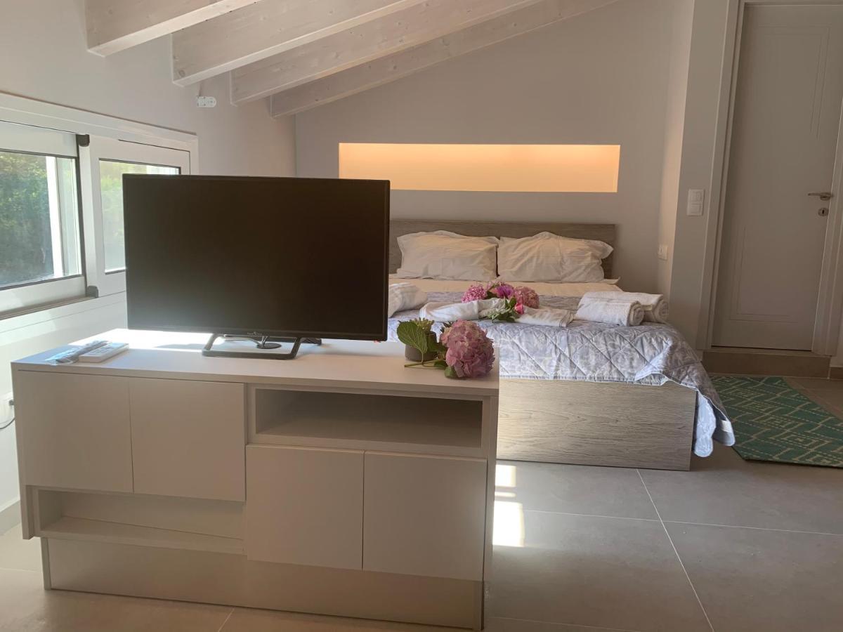 Terpsichore Boutique Bright New Sofita Studios And Appartment Дассия Экстерьер фото